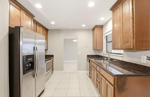 7320 WETHERSFIELD Drive Gallery 3