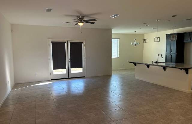 Beautiful 3 Bedroom 2 Bathroom in NW Visalia! Gallery 4