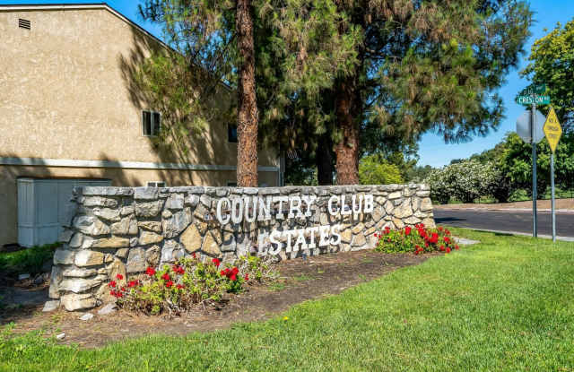 Charming 2 Bed 2 Bath home - 126 Flag Way Gallery 1