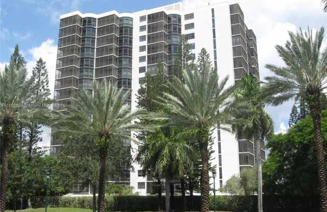 20100 W Country Club Dr photos photos