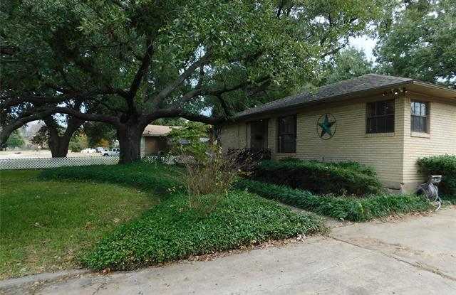 1516 Francis Street - 1516 Francis Street, Carrollton, TX 75006