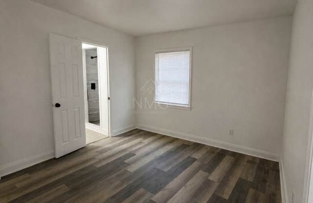 3084 Fleetwood Drive Gallery 3
