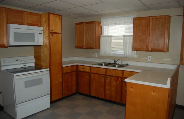 4509 Brooklawn Circle 2 bedroom basement apartment Fort Hill area photos photos