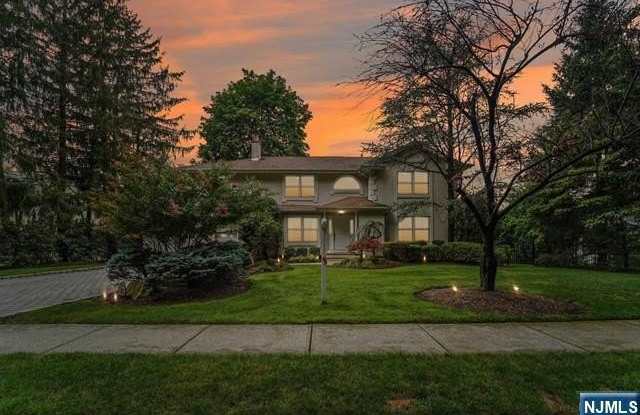 180 Anderson Avenue - 180 Anderson Avenue, Closter, NJ 07624 180 Anderson Avenue - 180 Anderson Avenue, Closter, NJ 07624