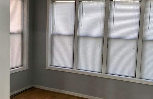 610 Summit north dr. NE Gallery 4