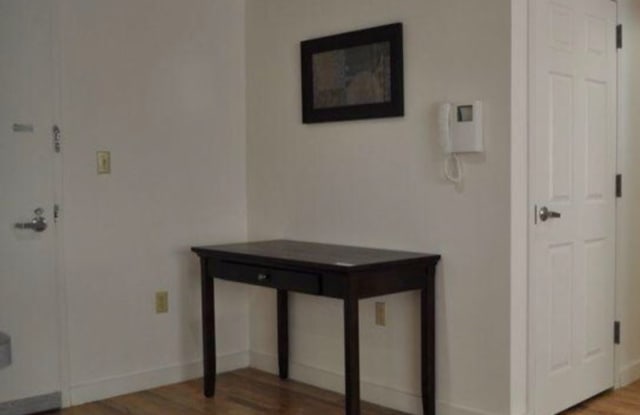 65-54 Austin St 2G Gallery 3