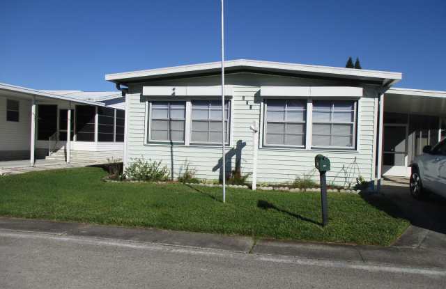 137 Holiday Park Boulevard Gallery 3