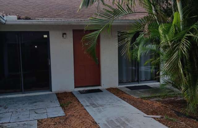 1511 Hawthorne Place photos photos