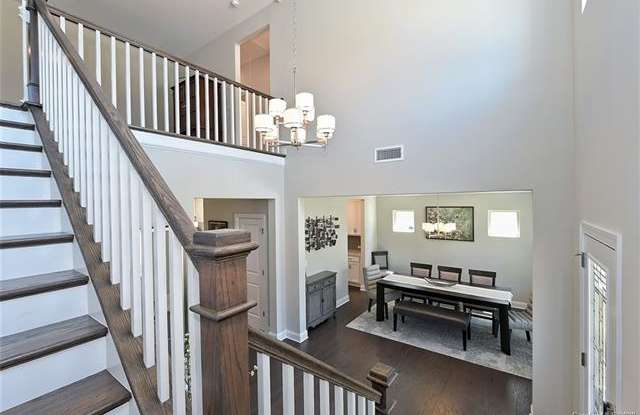 11233 Flenniken Court Gallery 4