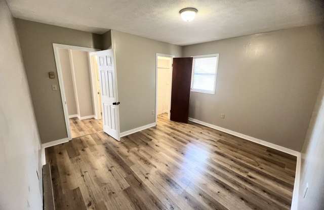 Newly Renovated Apartment photos photos