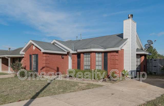 140 Hambleton Rd photos photos