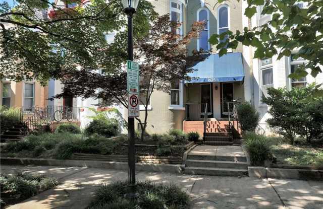 1625 1/2 West Grace StreetApt B (upstairs) photos photos