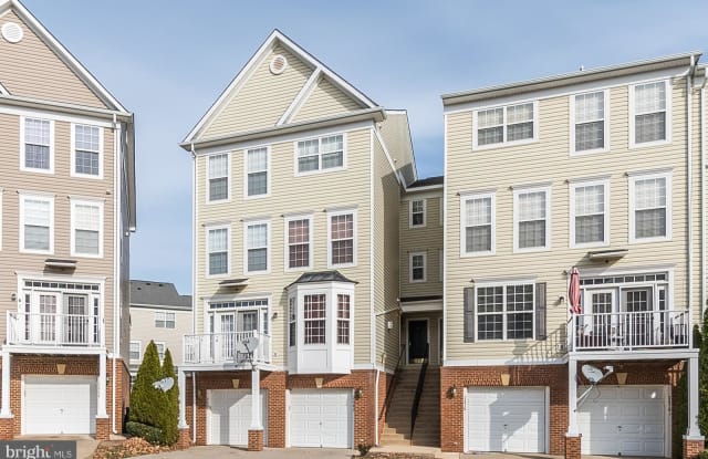 2480 CURIE COURT - 2480 Curie Court, McNair, VA 20171