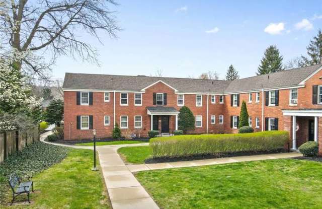 834 Thorn St photos photos