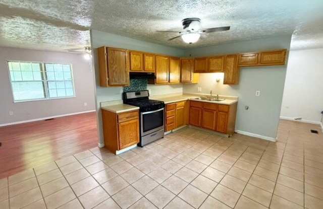 10221 Ridgefield Drive Gallery 4