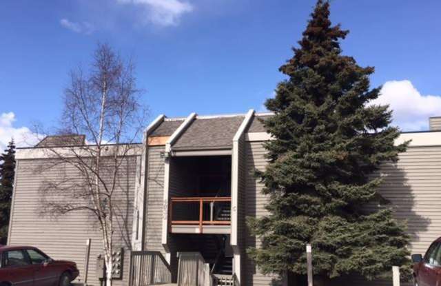 Anchorage Manorhouse - 4630 Reka Drive, Anchorage, AK 99508