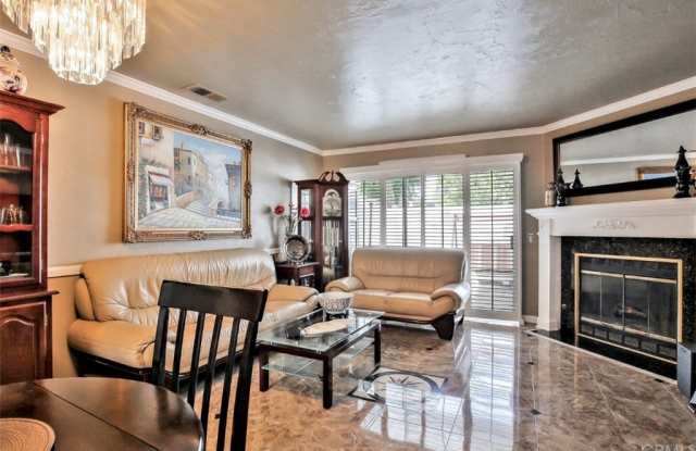 123 Briarwood Lane Gallery 2