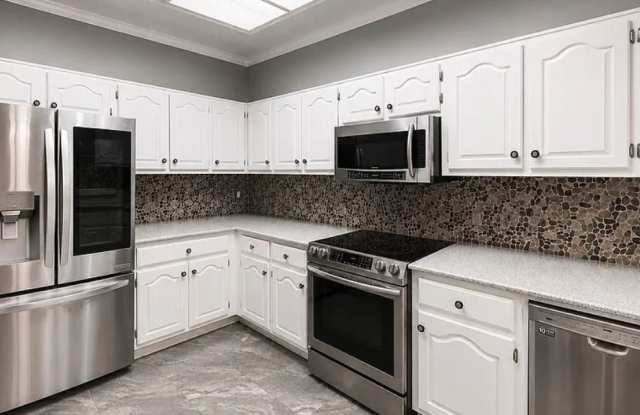 1561 River Bend Place Southeast Gallery 3