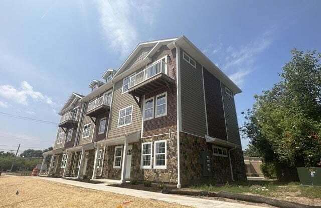 206 Grand Ave photos photos