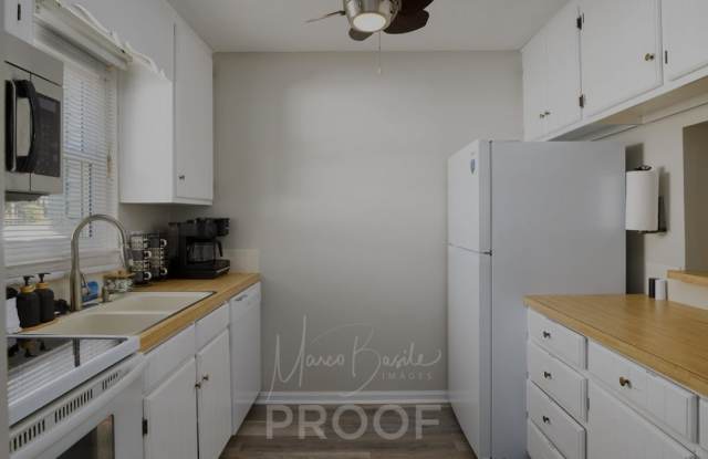 892 S Ridge Ct Gallery 3
