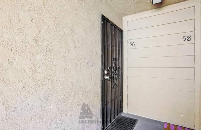 Charming 1-bedroom, 1-bath Condo in Huntington Beach photos photos