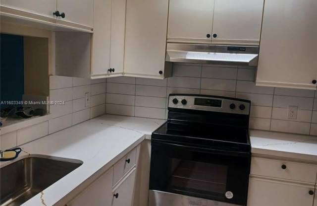 500 SW 130th Ter - 500 Southwest 130th Terrace, Pembroke Pines, FL 33027