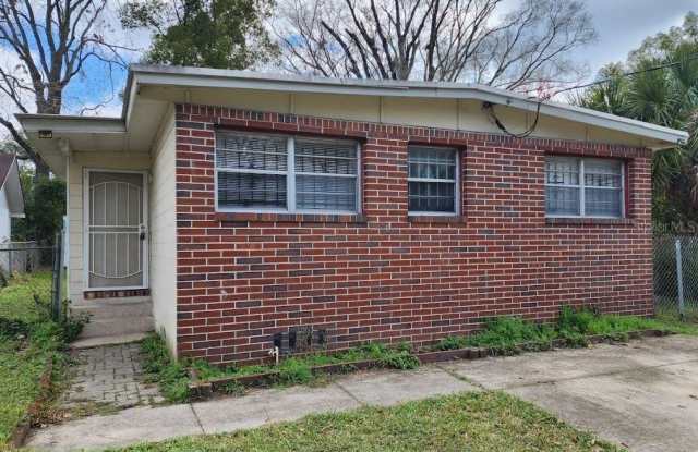 5725 AVENUE B - 5725 Avenue B, Jacksonville, FL 32209