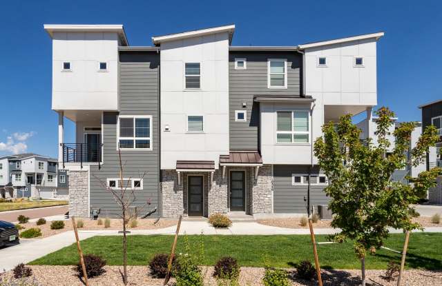 Lovely 2 bedroom, 2.5 bath townhome!! photos photos