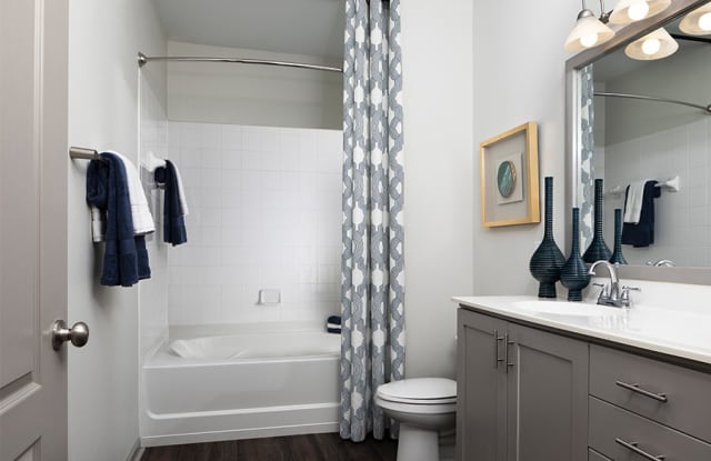 Highlands at Dearborn Apartments Gallery 4