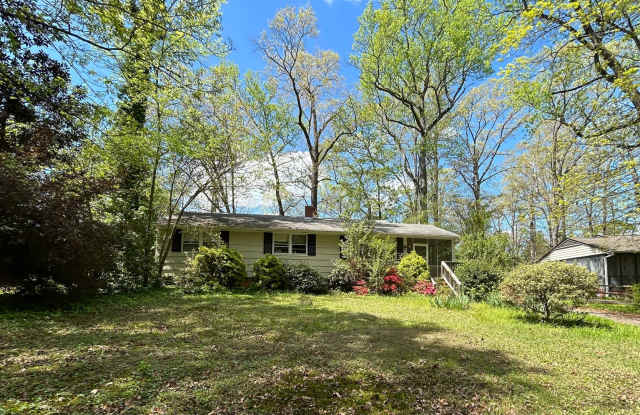 Home in Chapel Hill With Huge Yard! photos photos