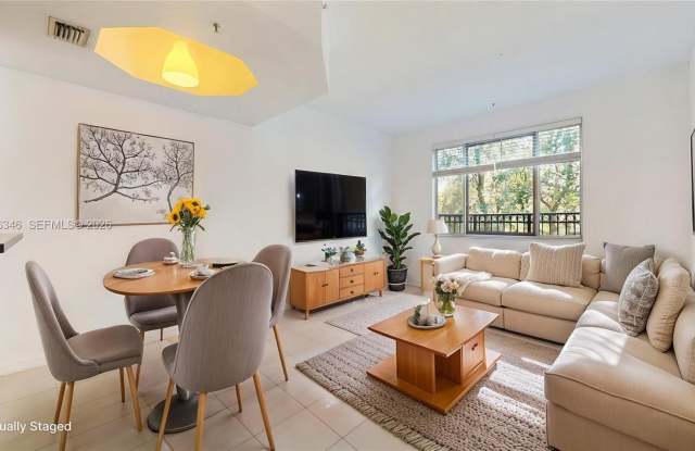 765 SW 148th Ave photos photos