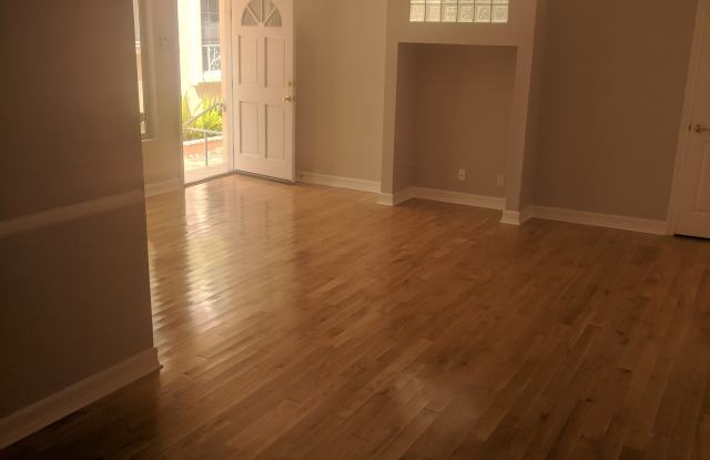 217 Doheny Dr Gallery 4