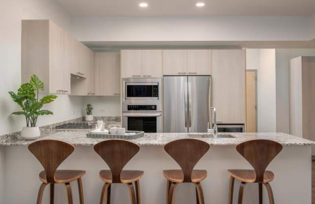 3476 North Broadway photos photos