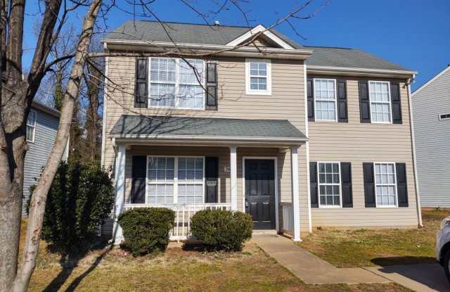2643 Reid Park Lane - 2643 Reid Park Lane, Charlotte, NC 28208