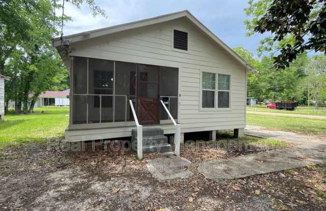 3026 Balis Dr. - 3026 Balis Drive, Baton Rouge, LA 70808