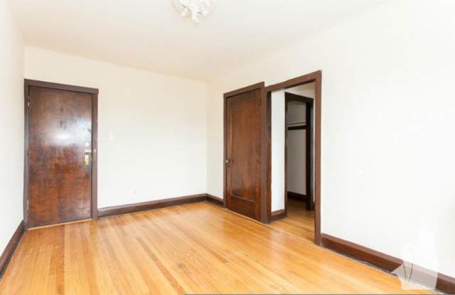 3306 North Spaulding Avenue Gallery 3