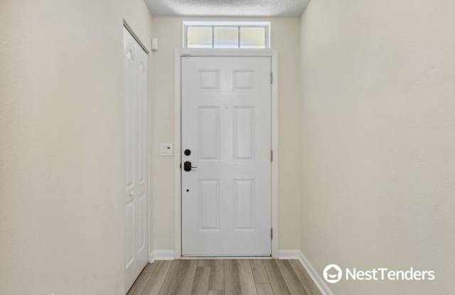 Four Bedroom Just Off Amelia Concourse! Gallery 4