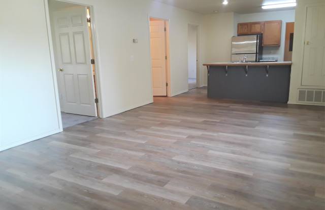 1211 N Oakland Apt. #3 Gallery 4