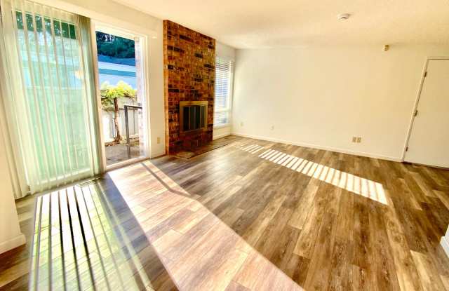 Beautiful 3 Bedroom Home in Lakewood! Gallery 4