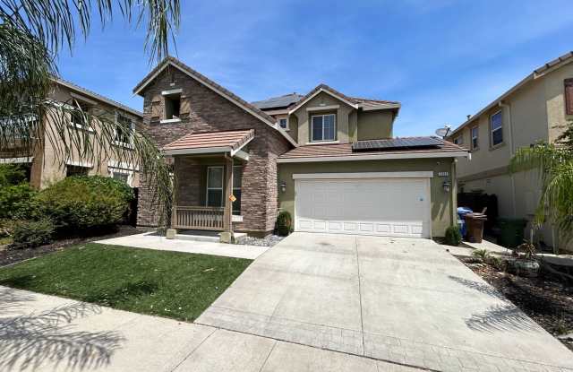 Beautiful 4 Bedroom 3 Bathroom in Quiet Neighborhood with SOLAR photos photos
