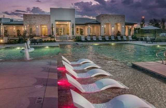 14400 The Lakes Boulevard Gallery 4