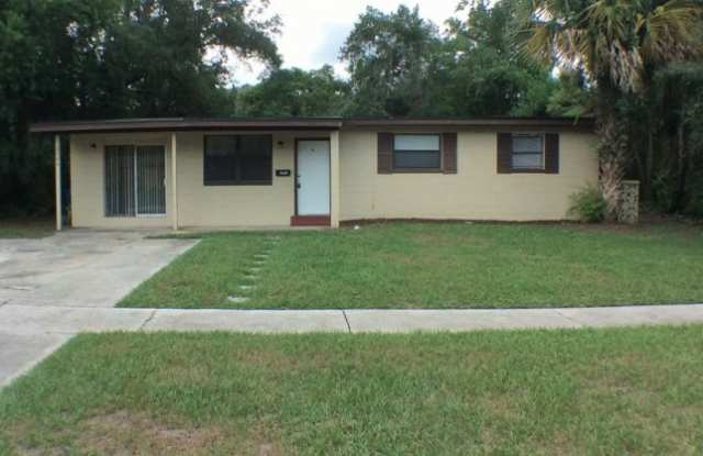 2540 Congaree Drive West - 2540 West Congaree Drive, Jacksonville, FL 32211
