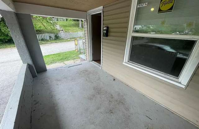 For Rent 3 Bedroom Townhouse Gallery 3