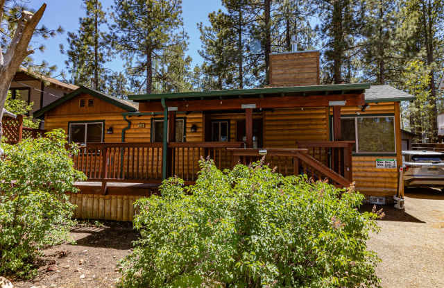 Comfy Getaway on Temple Ln. photos photos Comfy Getaway on Temple Ln. photos photos