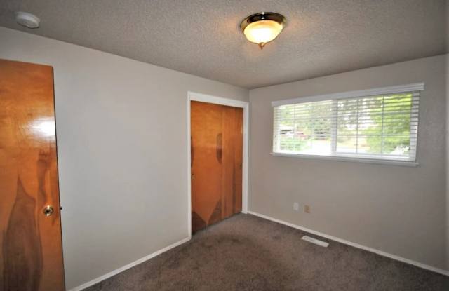 9320 112th Street Ct SW Gallery 4