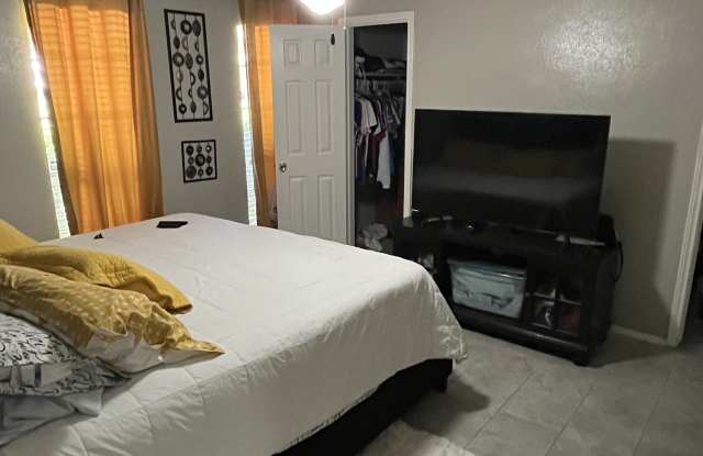 801 Cactus Dr Gallery 4