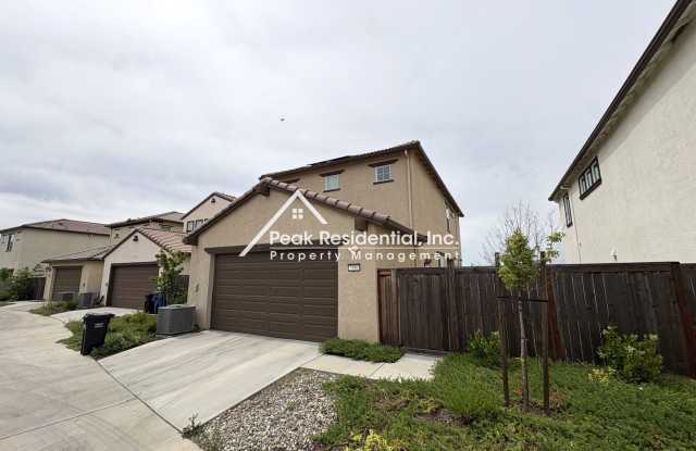 Updated 3bd/2.5ba Antelope Home with 2 Car Garage photos photos