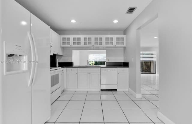 11668 SW 91st Terrace 11668, Miami, FL 33176 Gallery 4