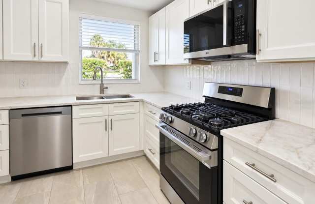 1819 SHORE Drive S Gallery 4