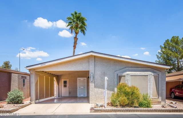 1672 E AUGUSTA Avenue photos photos